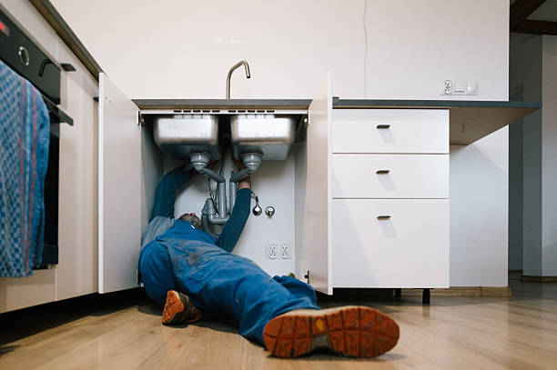 Professional Plumbing technician working in Beaumont, VA